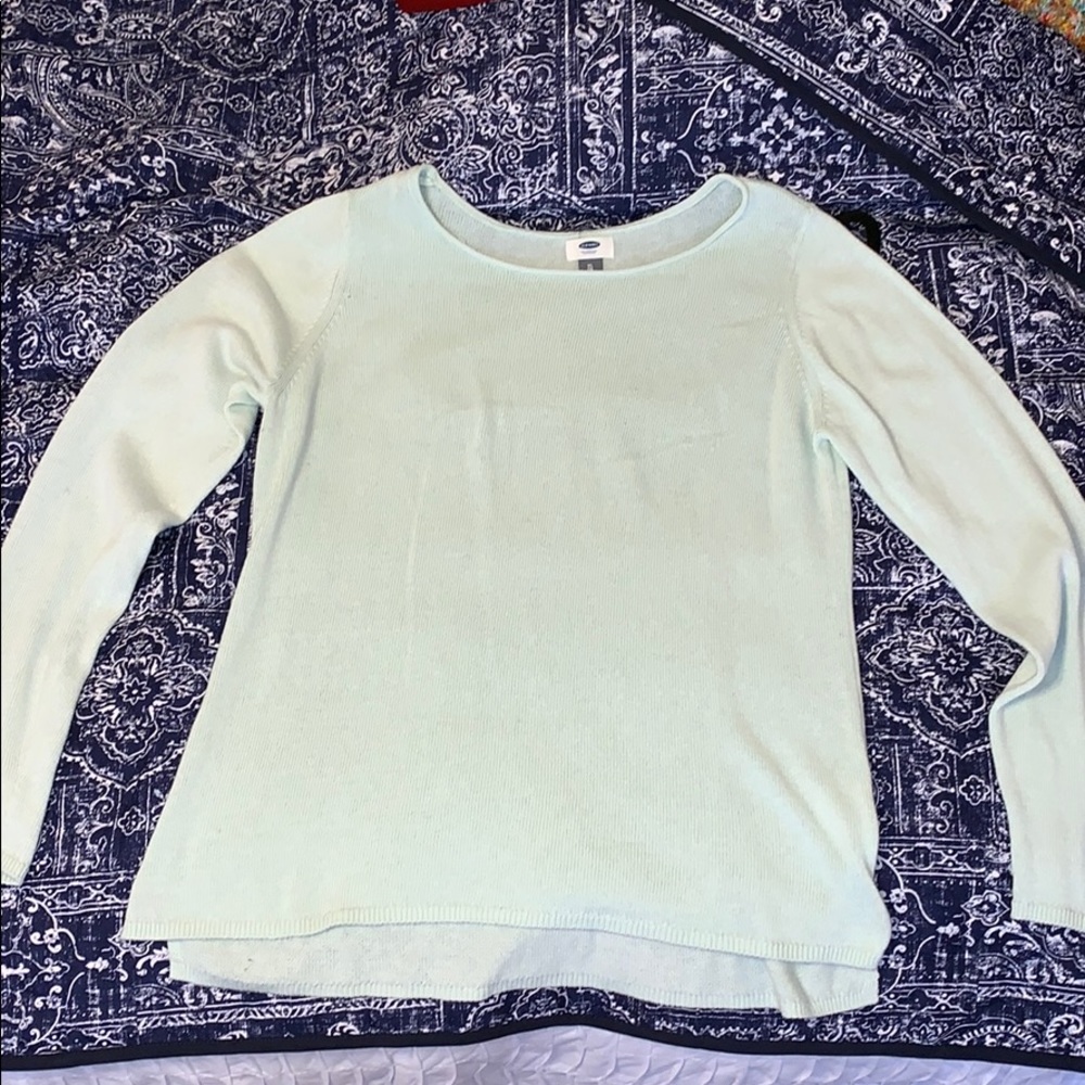 Mint green Old Navy sweater. Great condition.